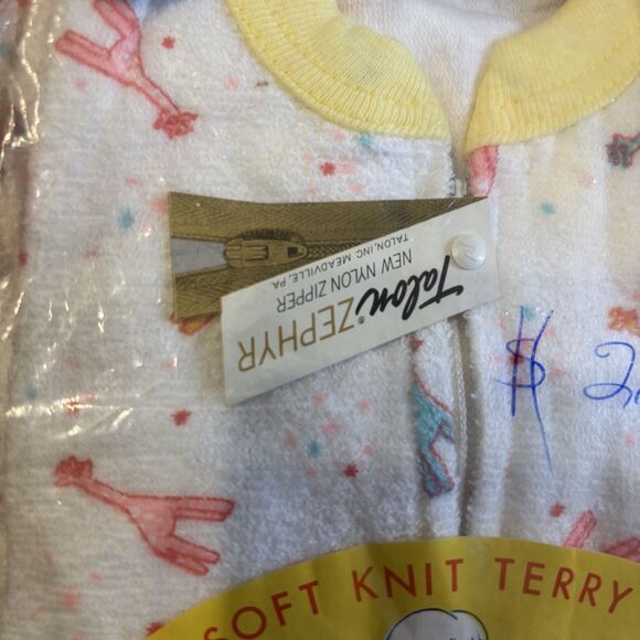 Dorsey NEW Vintage Sleeper Creeper Soft Knit Terry Giraffe All Over Print Medium - Picture 4 of 5